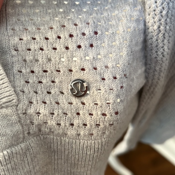 Lululemon Still Movement Wrap Heathered Nimbus - Picture 5 of 6